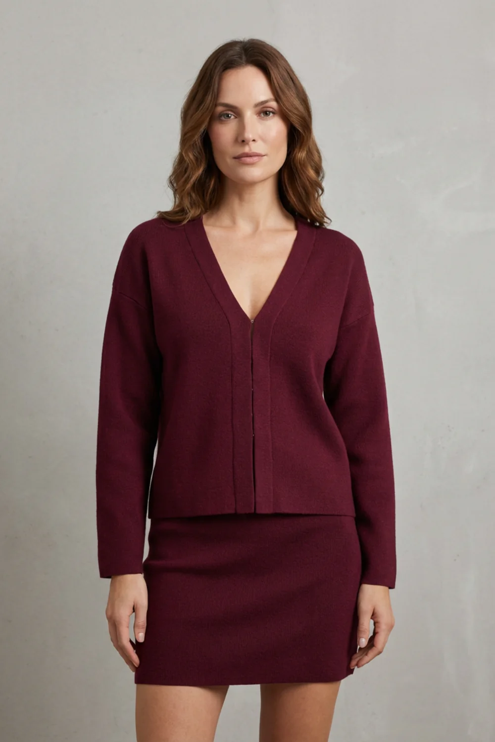 Clarette – Effortless Charm – Knitted Slim Jacket & Skirt Set - Image 2