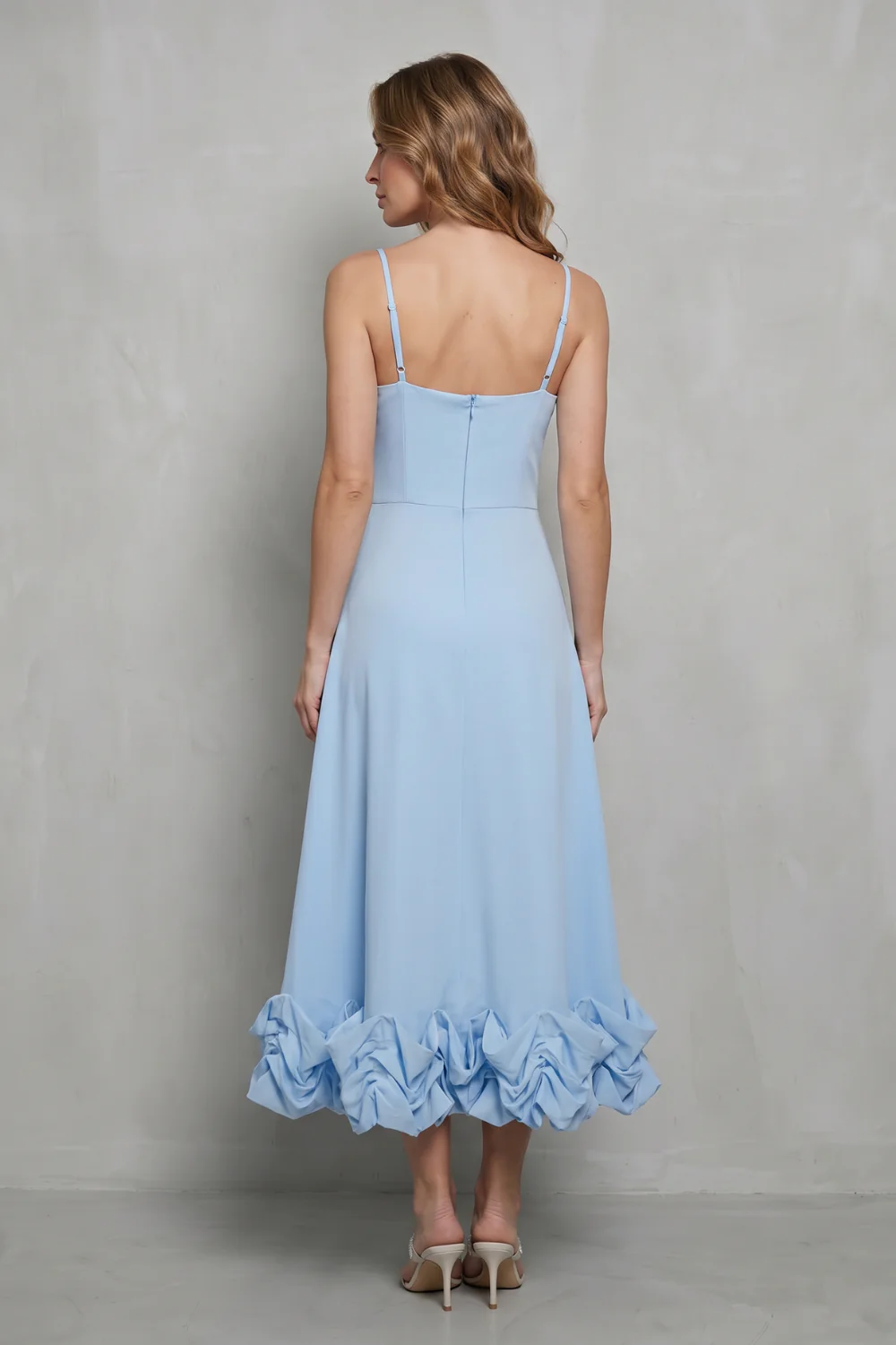 Elowenne – Romantic ruffle hem – Sleeveless midi dress - Image 4