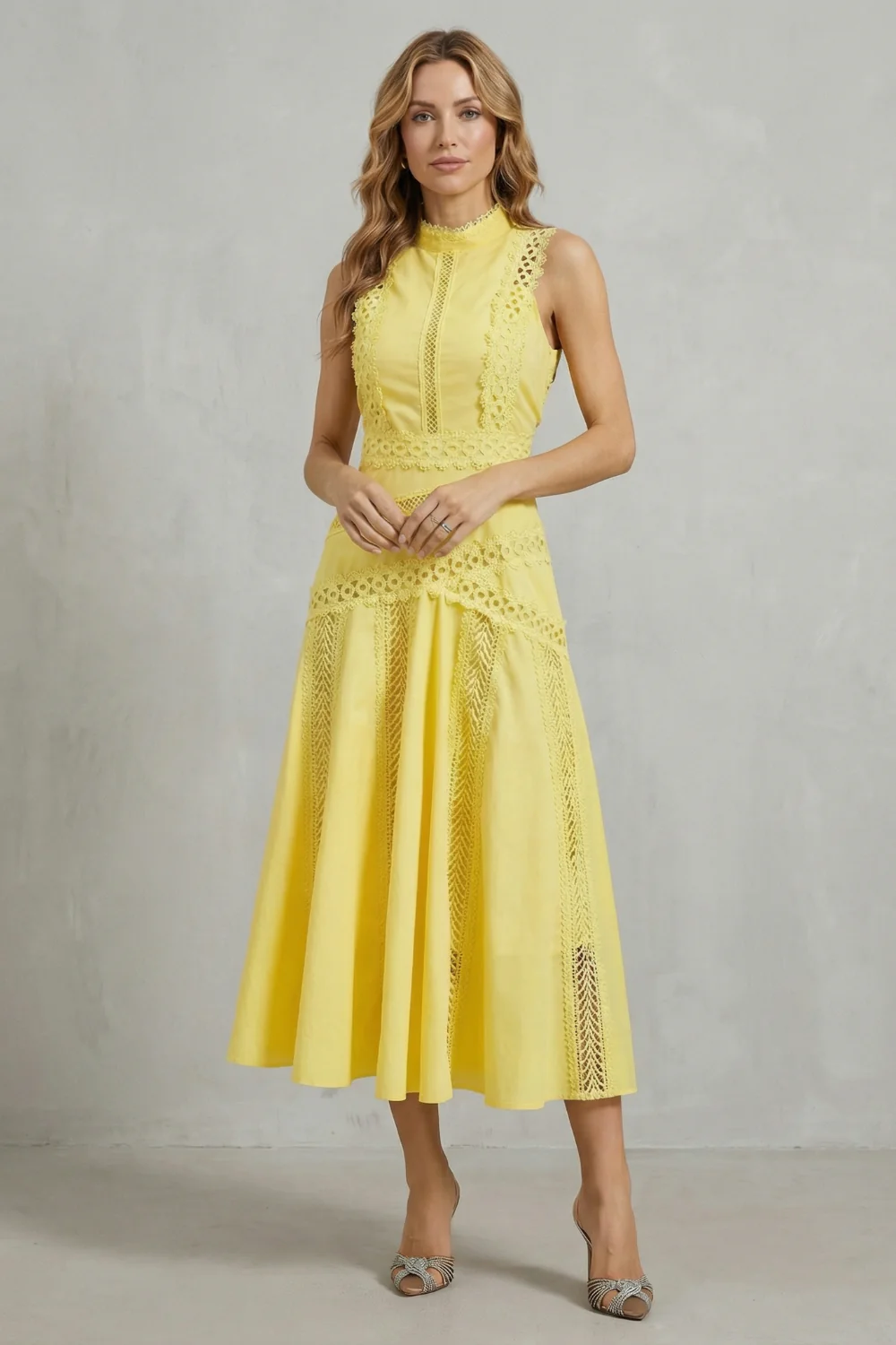 Gracia – Intricate lace panels – Elegant midi dress - Image 2