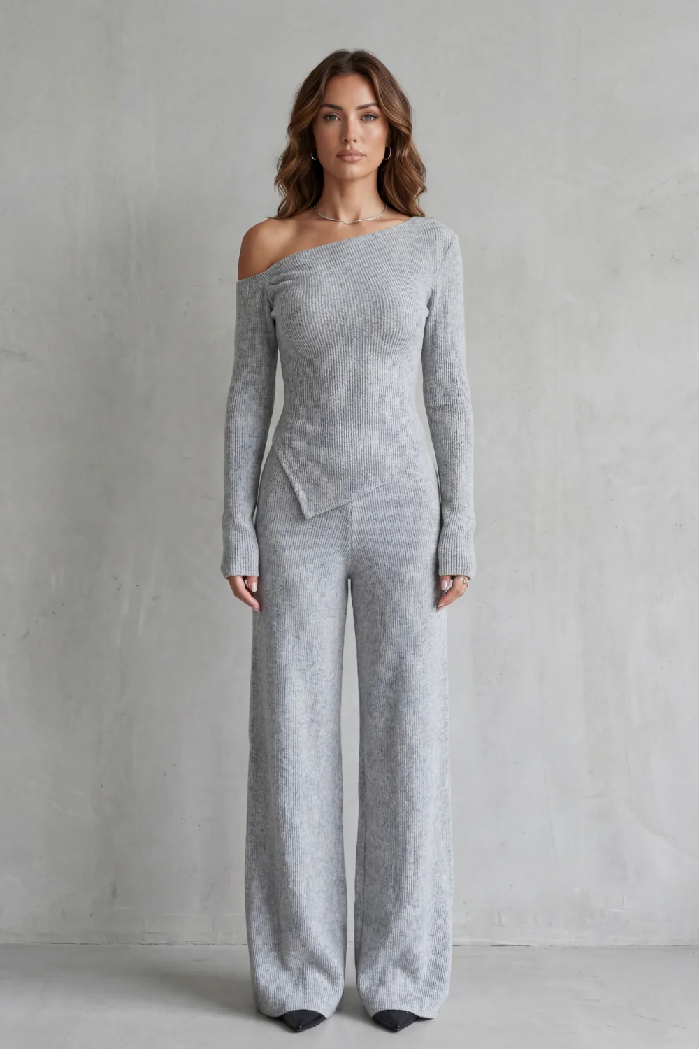 Lunavie – Asymmetric neckline – Knit lounge set - Image 2