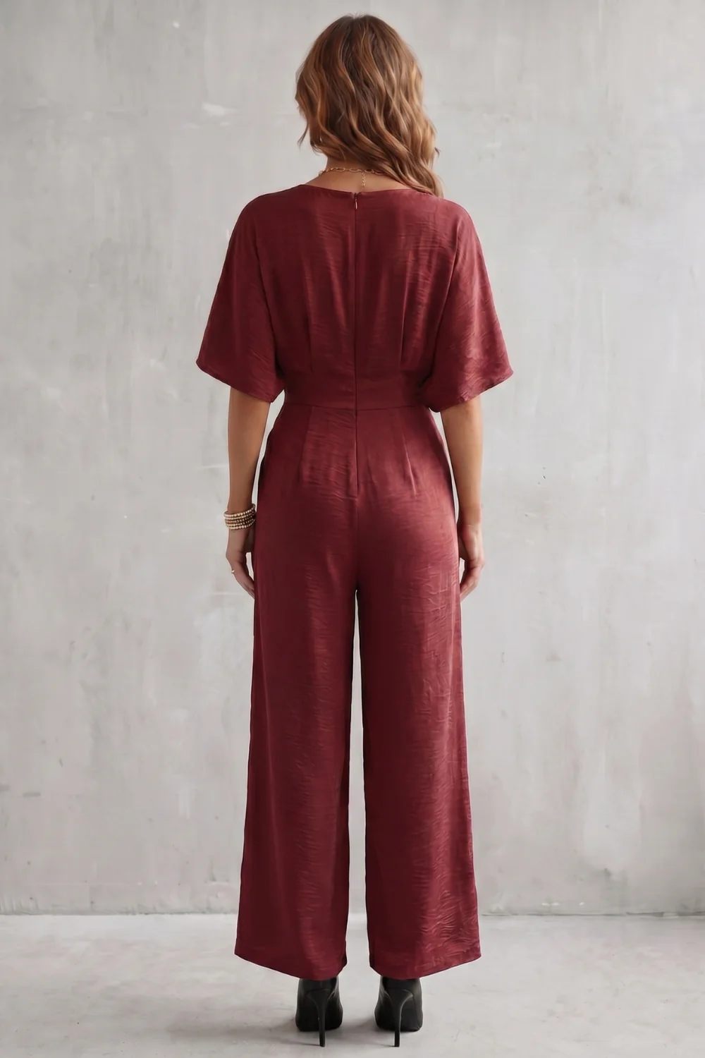 Lunévia – Elegant batwing silhouette – Jumpsuit - Image 4