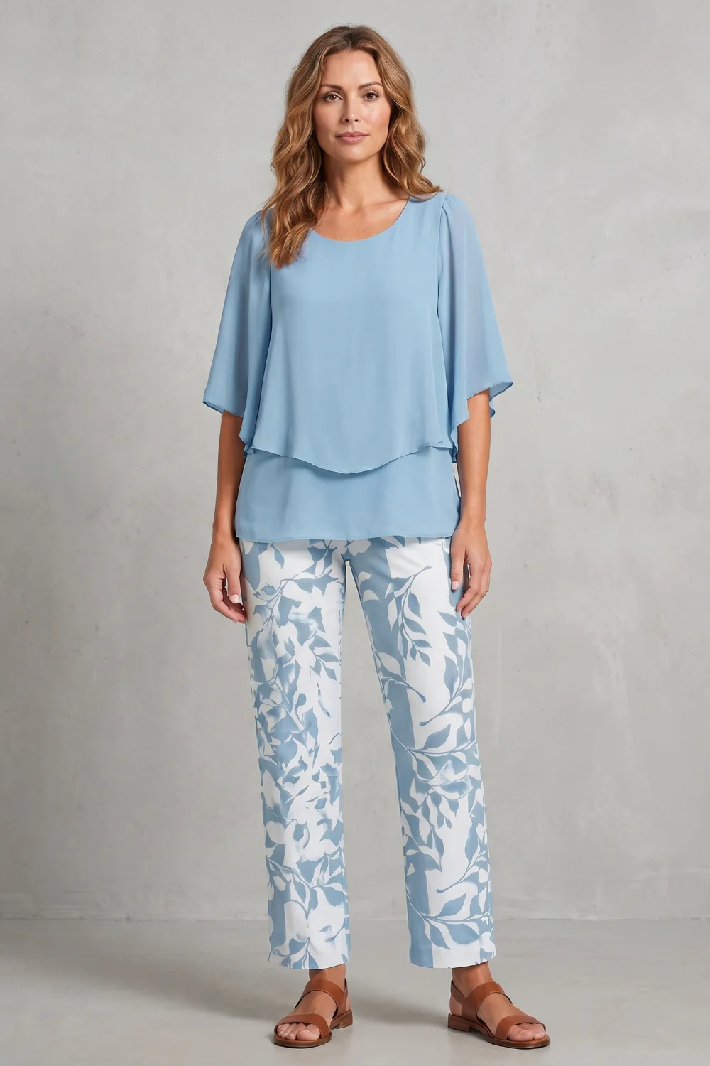Mariselle – Botanical print elegance – Two-piece trouser set - Image 6