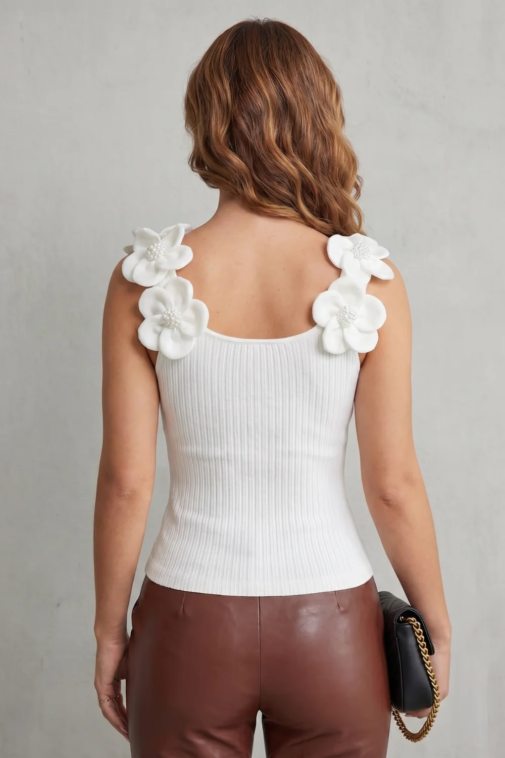 Roselune – Three-dimensional floral detail – Knit sleeveless top - Image 4