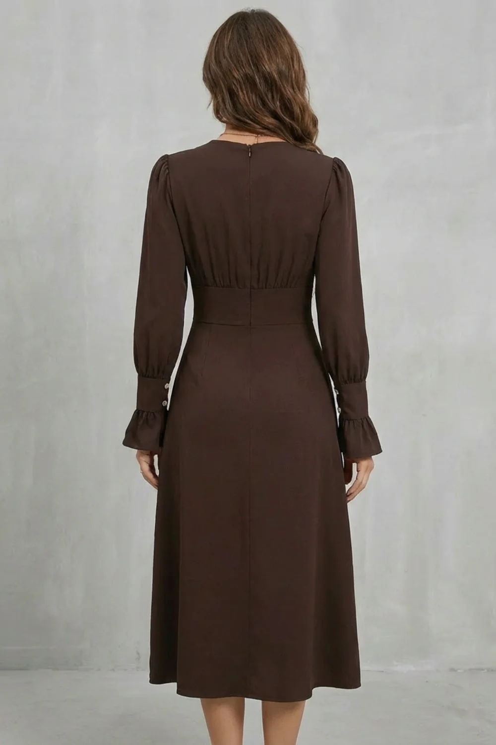 Serafina – Pearl button detail – Midi shirt dress - Image 4