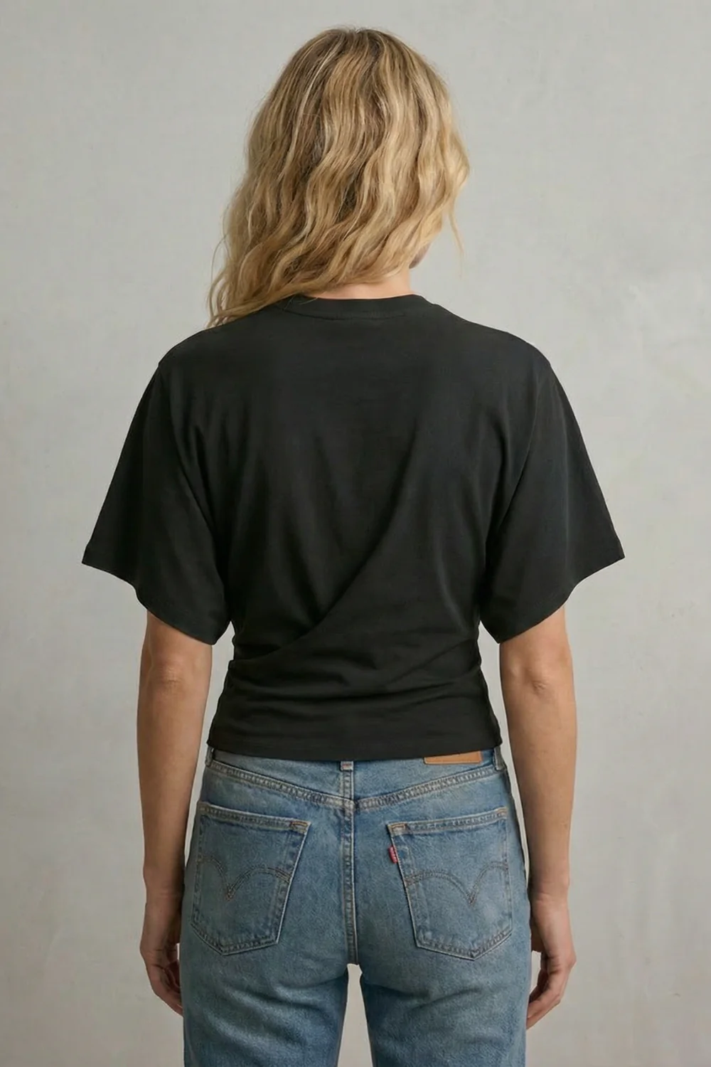 Seravelle – Sculpted waist elegance – Cropped top - Image 4