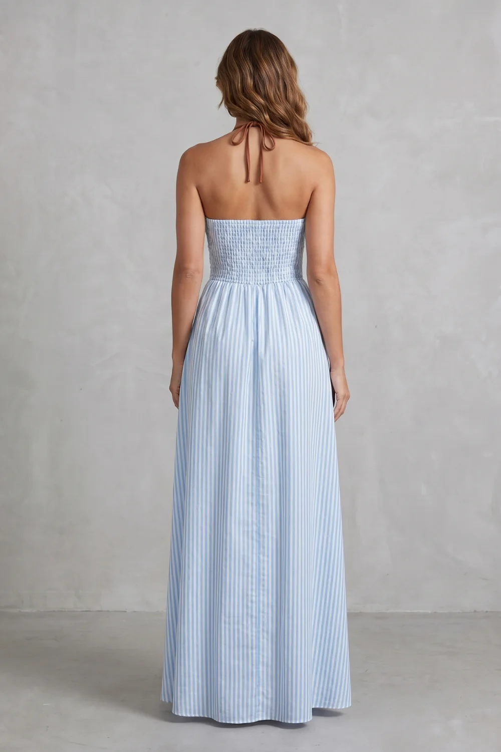 Serelisse – Striped backless silhouette – Maxi dress - Image 4