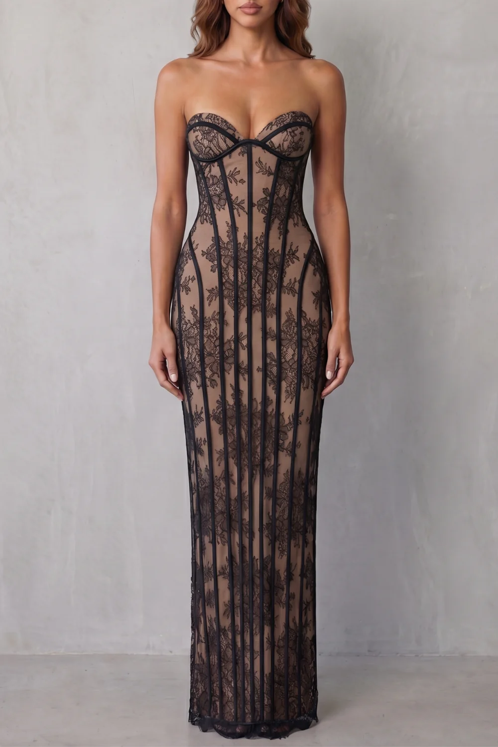 Sirelle – Sculpted lace allure – Maxi dress - Image 5