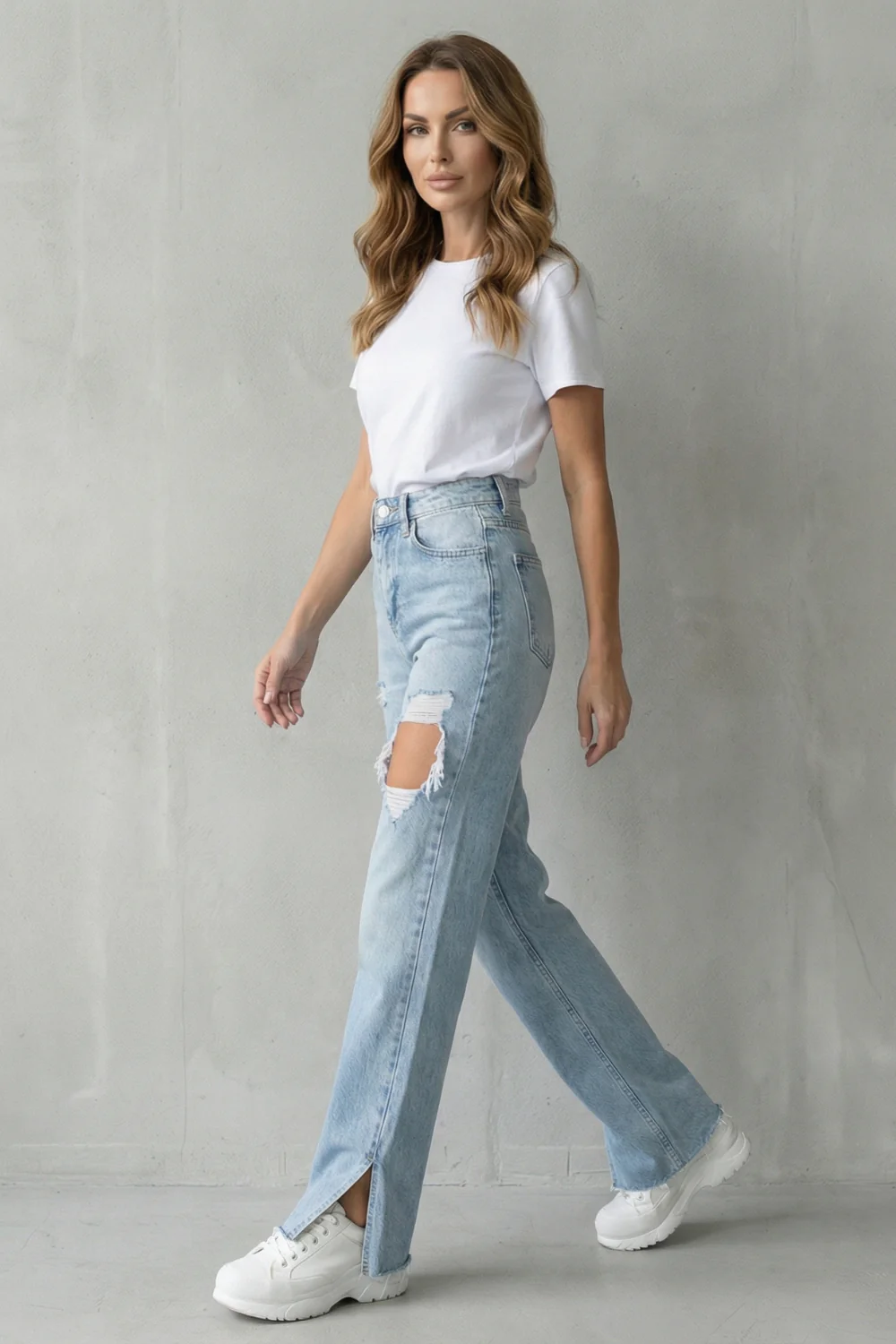 Sorellia – Urban distressed design – Straight leg jeans - Image 3