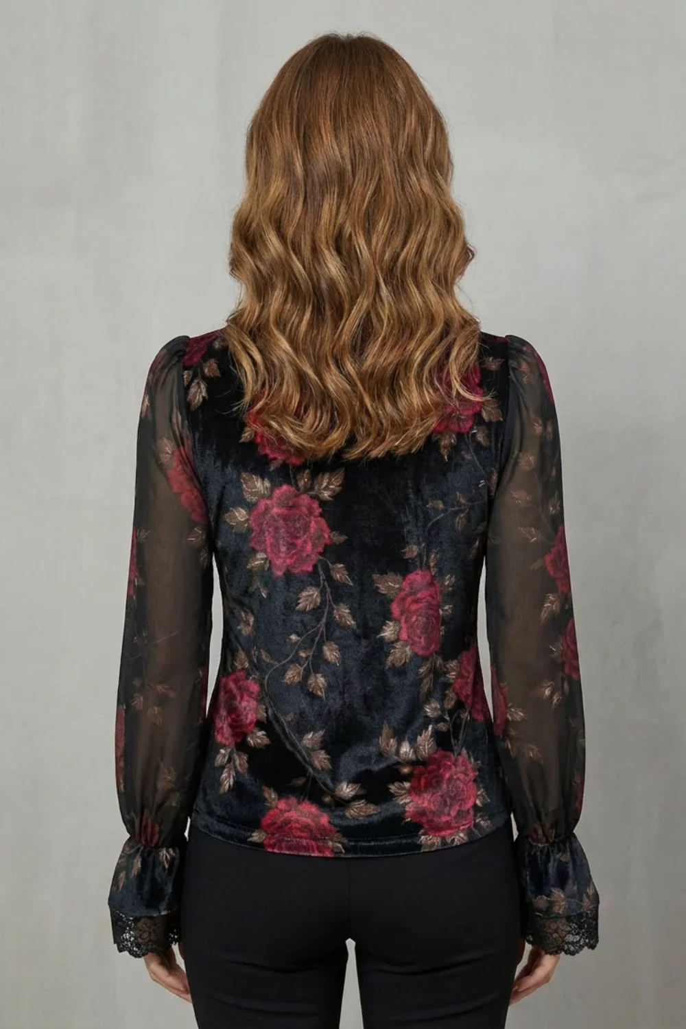 Théonie – Lace Cuff Velvet Blazer – Tailored Romantic Jacket - Image 4