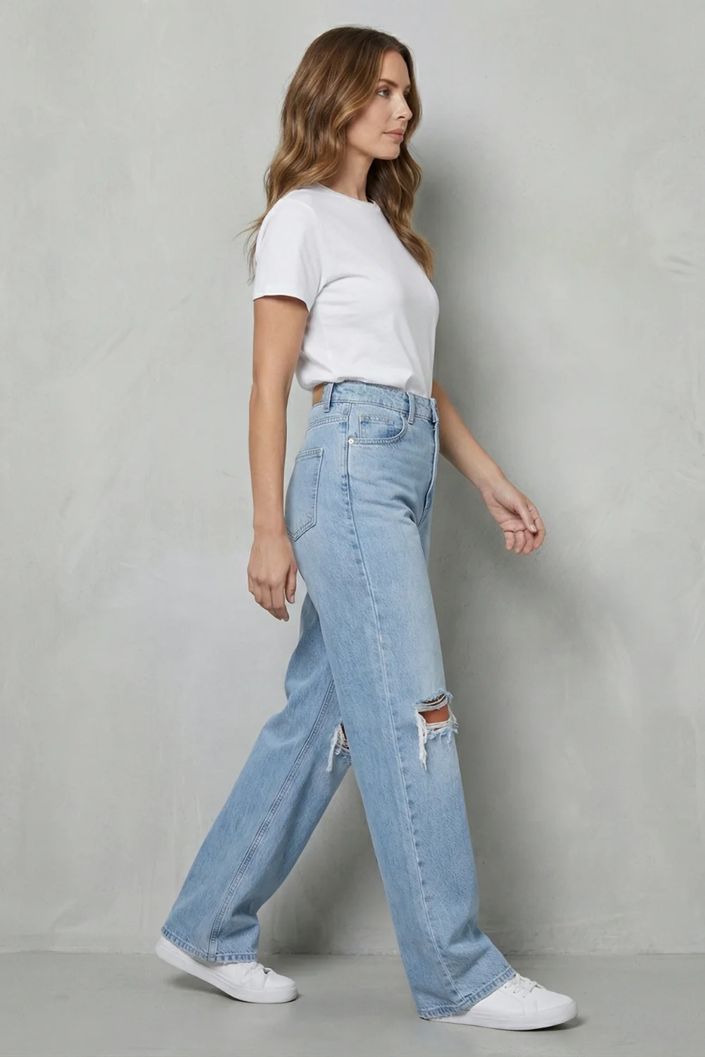 Valerique – Vintage flare silhouette – Ripped jeans - Image 3