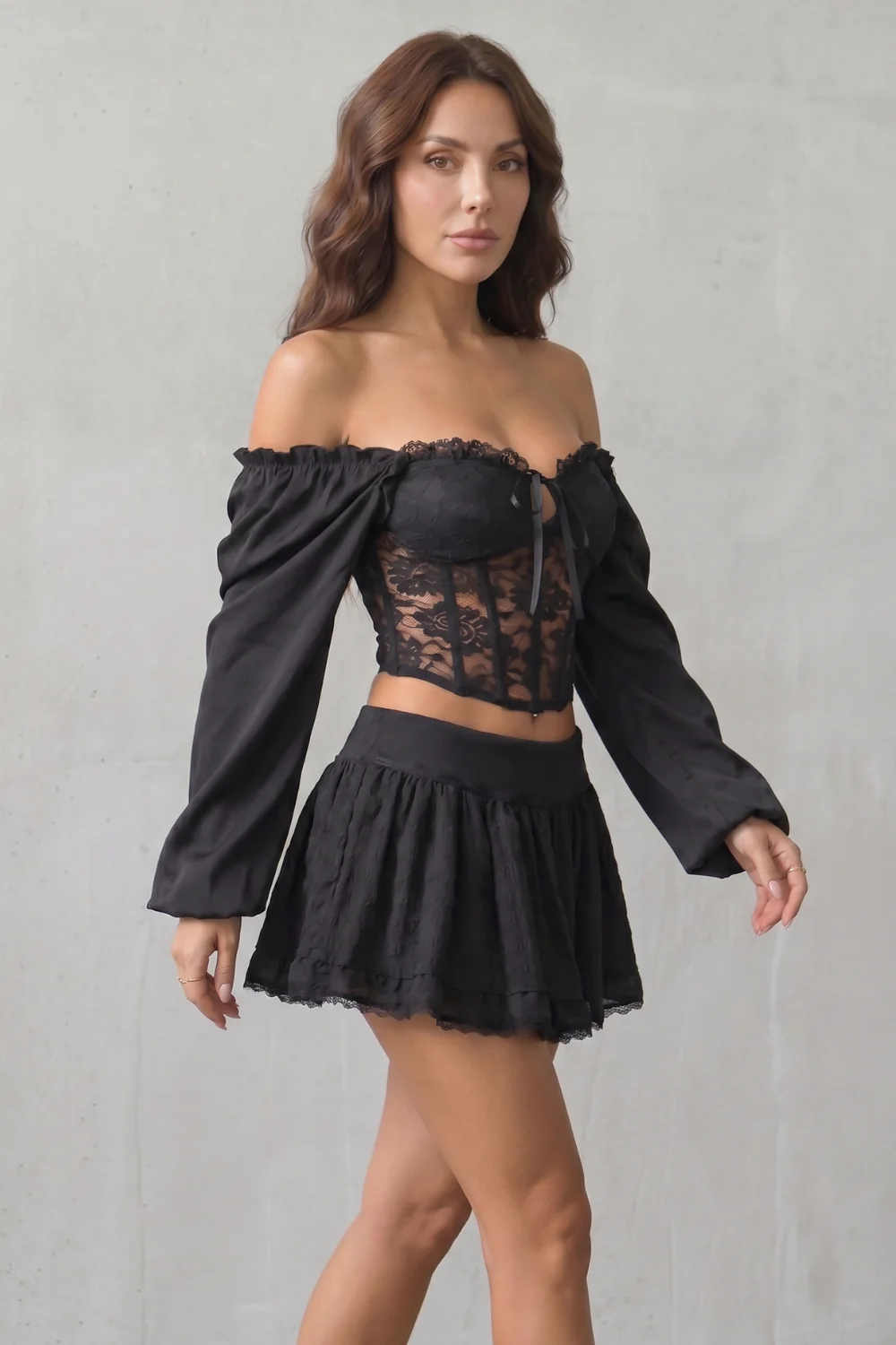Velouraine – Romantic lace corsetry – Corset top - Image 3